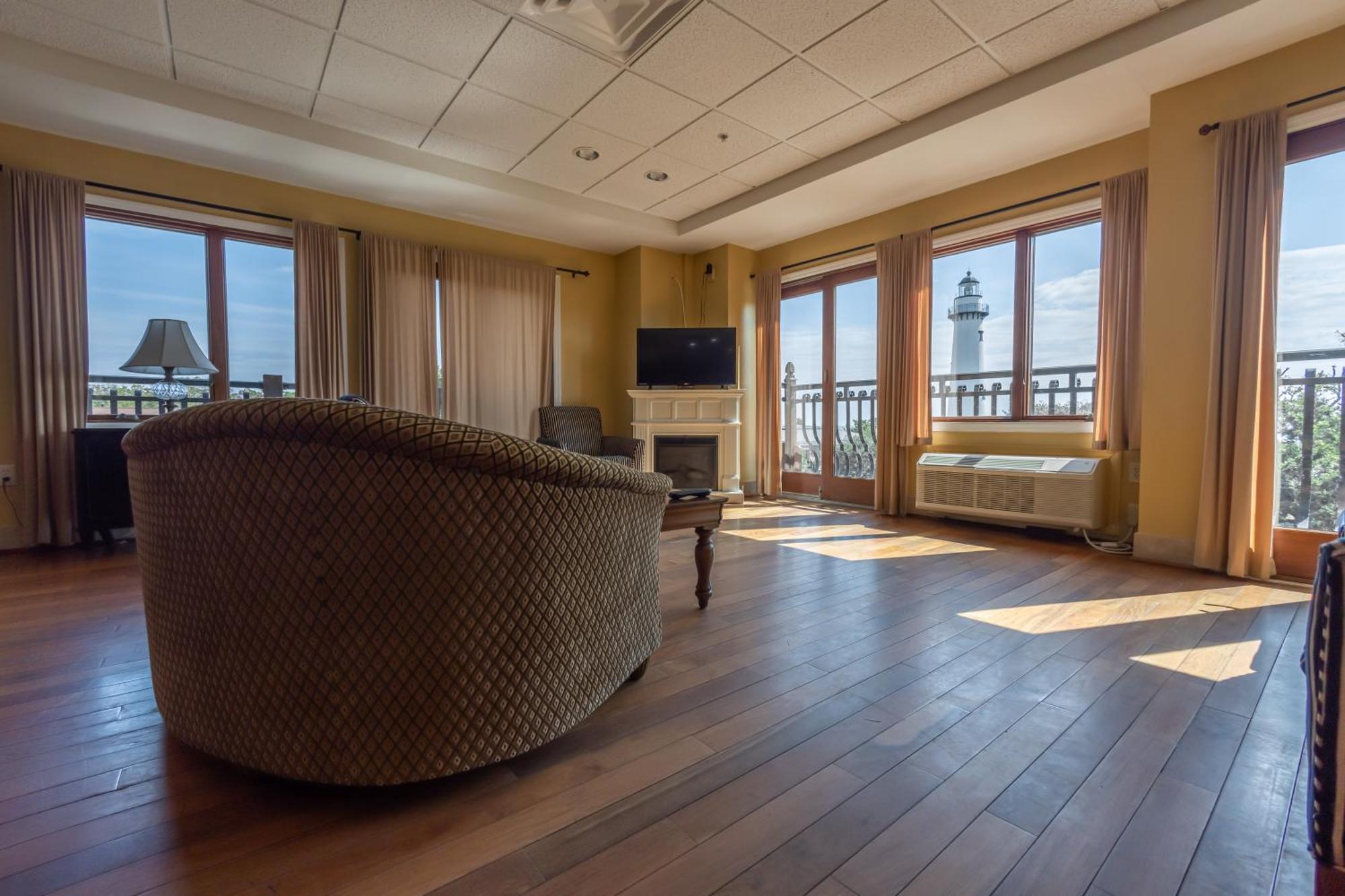 فندق أوشن إن آند سويتس St. Simons Island المظهر الخارجي الصورة